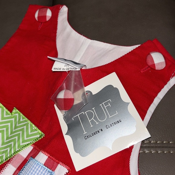 True Children’s clothing with truck and tree Christmas outfit - Picture 4 of 4